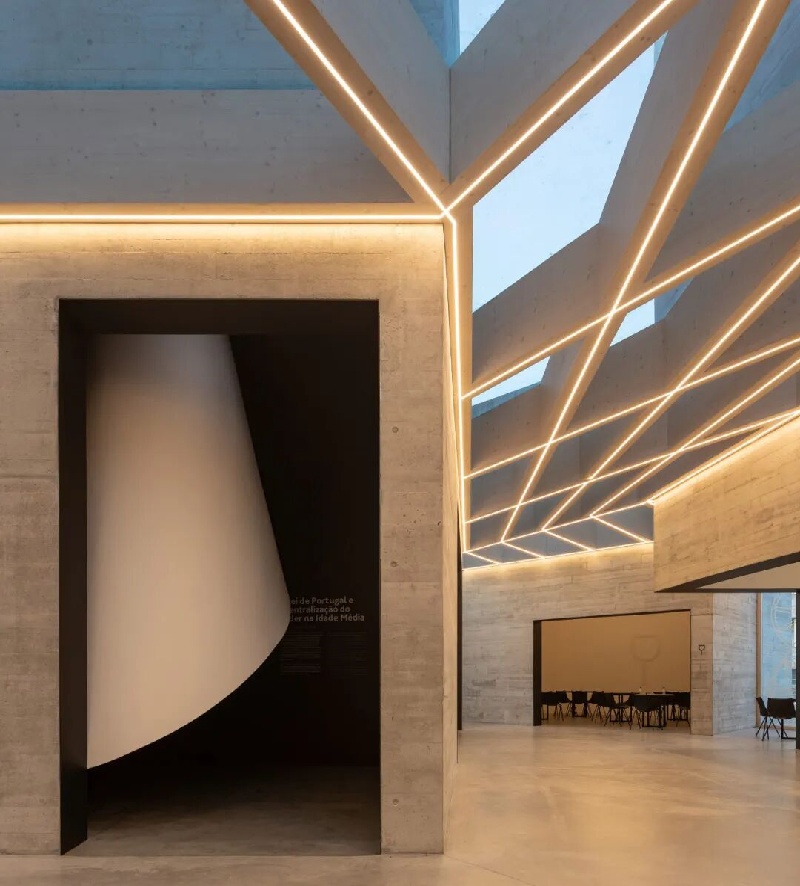 04805905-7b42-47bc-a172-d49930f1cdf6jpg