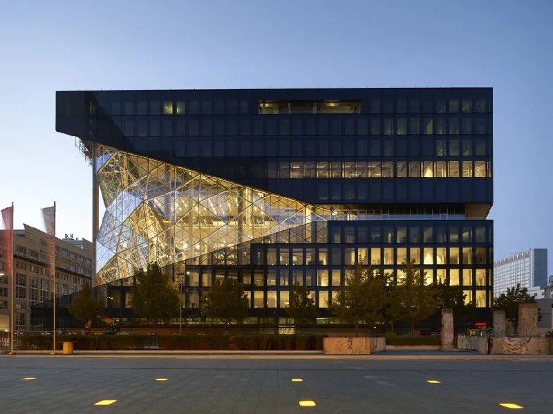 f9132bb9-4fca-4b3c-94a9-30de25bf3214jpg