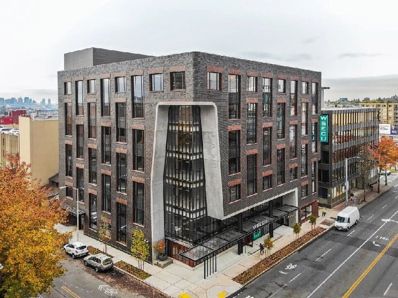 c5371515-d37a-429e-9262-a4ae02b49ff6jpg